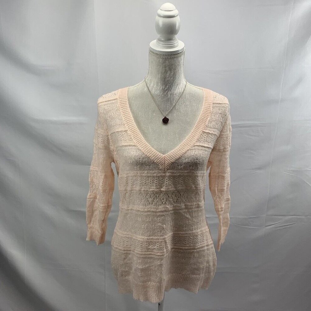 New York & Co Mohair Blend Pullover Sweater Pale Peach Pink V-neck 3/4 Sleeves M